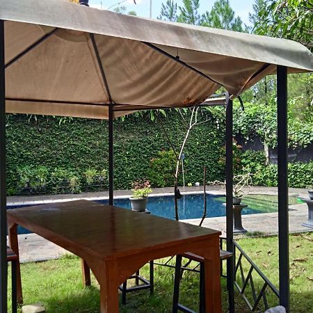 Villa Gathering Yuni Syahla Citaringgul Exterior foto